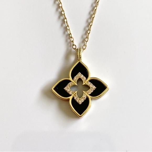 Jewelry - Black Diamond Flower Elegant Gold Toned Necklace